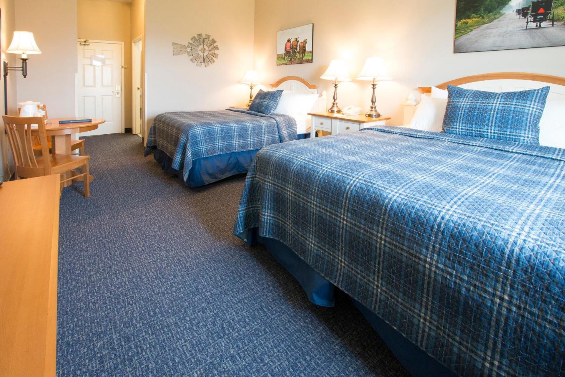 Blue Gate Garden Inn Deluxe Quadruple Room