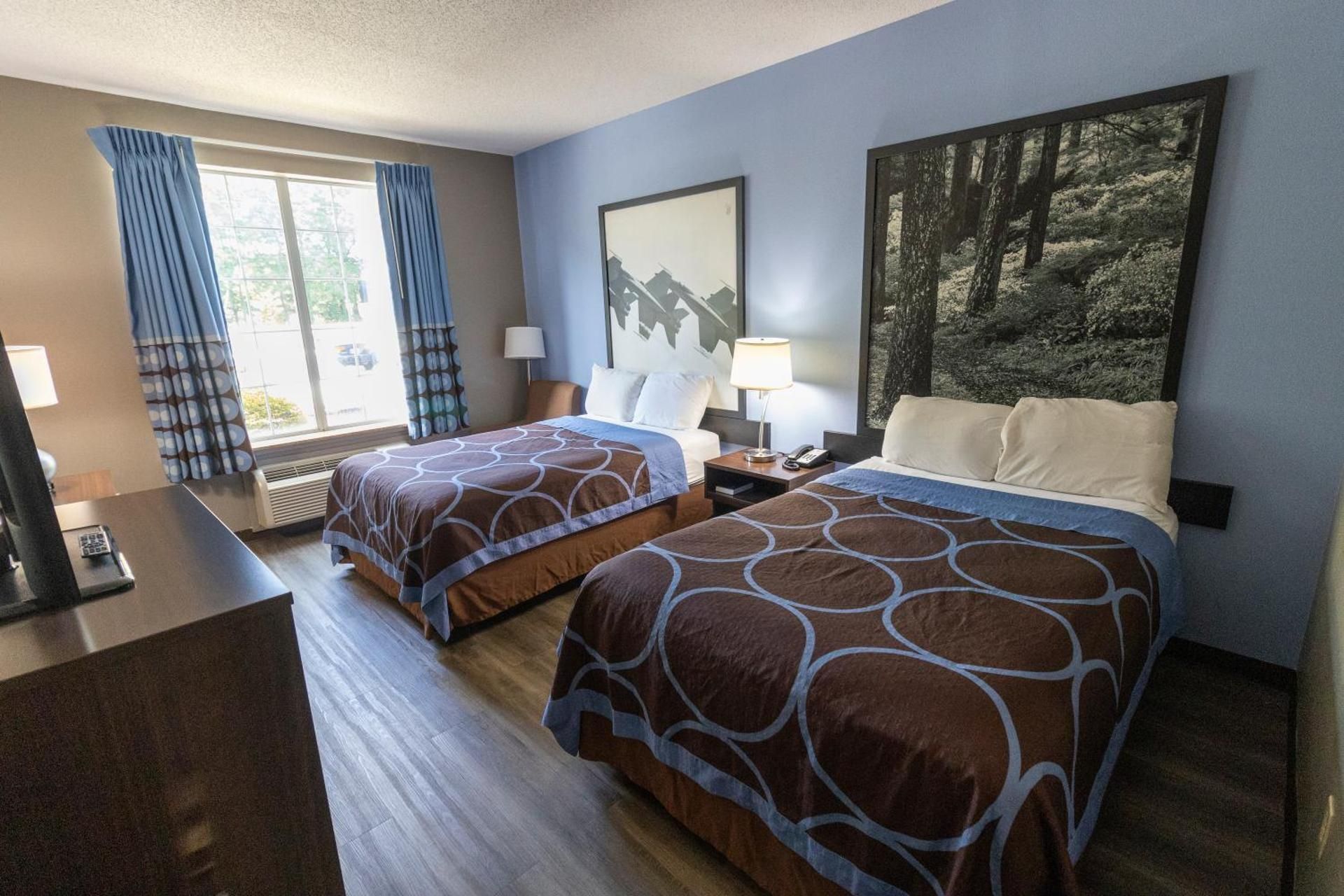 Deluxe Double Room with Two Double Beds - Non-Smoking