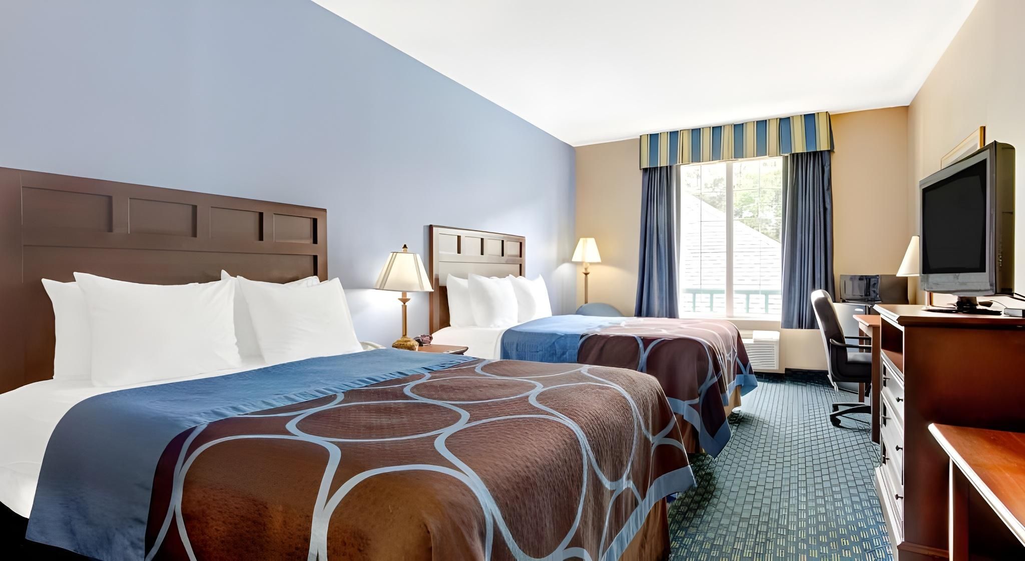 2 Queen Beds Non-Smoking