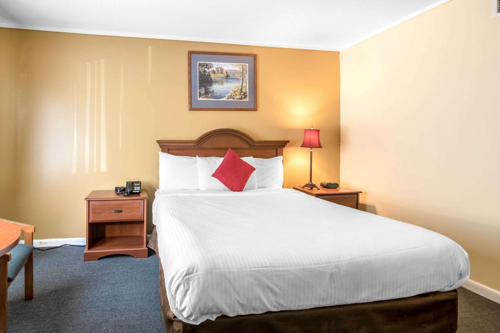Queen Room