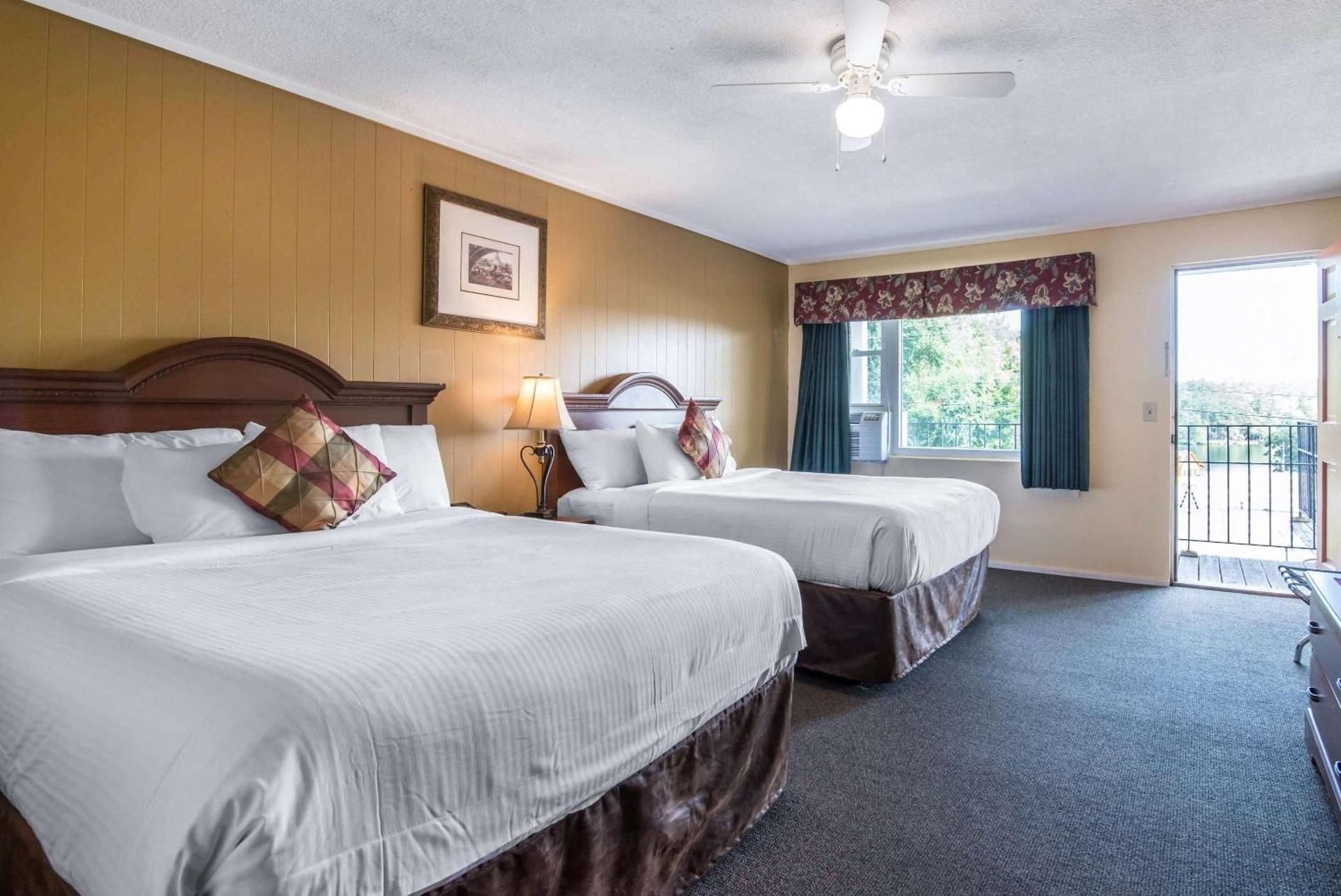 Queen Room with Two Queen Beds