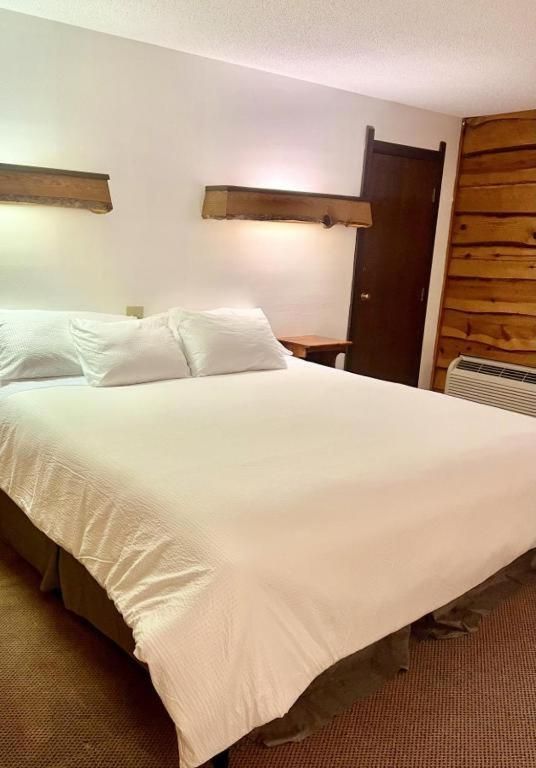 King Room with Lake View