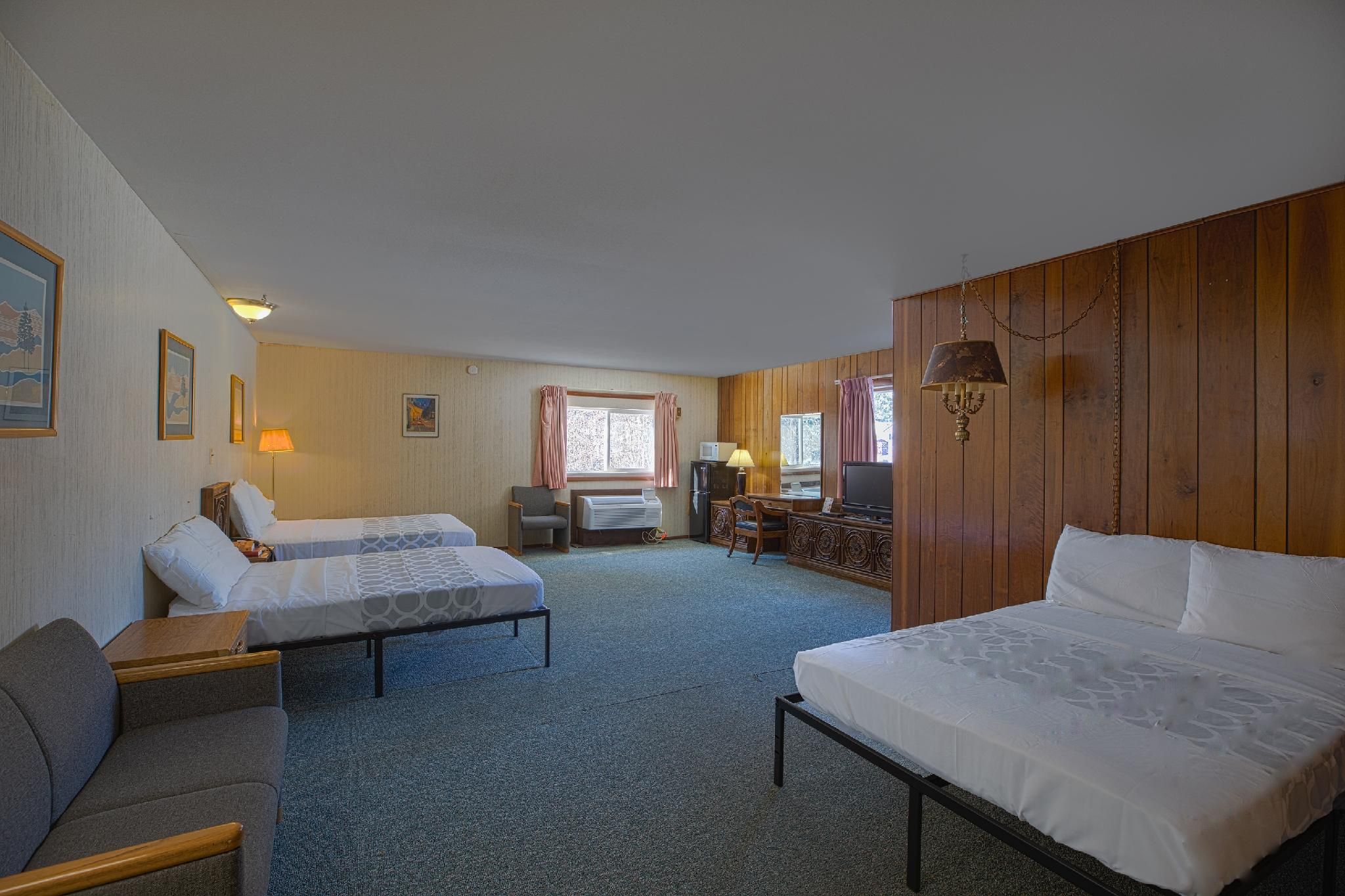 Premium 2 Full Bed with Kitchenette