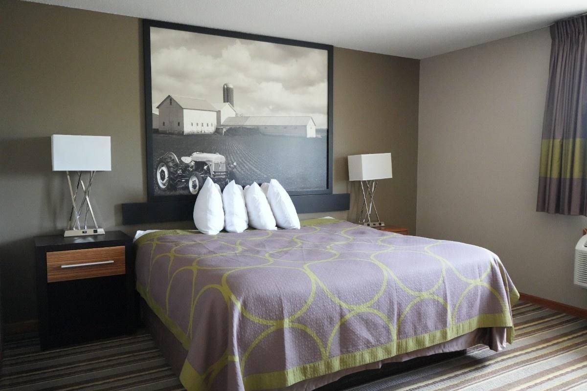 Non Smoking 1 Queen Bed
