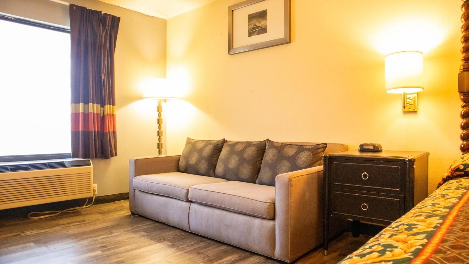 Deluxe King Room