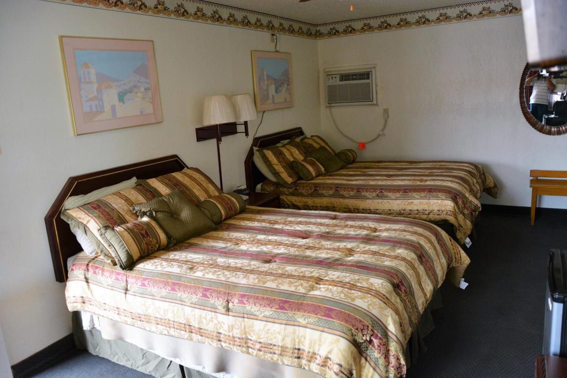King Room - Non-Smoking