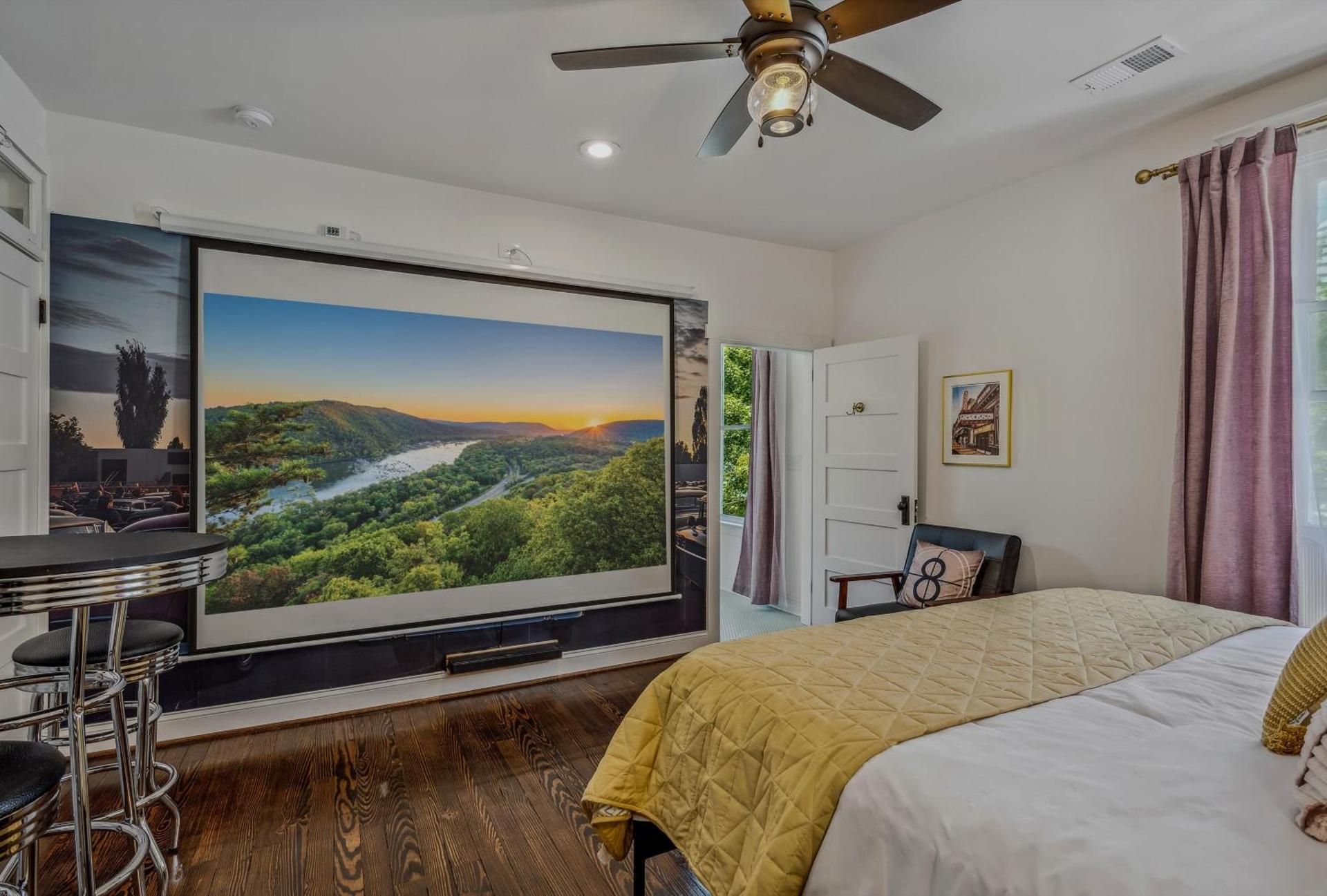 King Room with Spa Bath