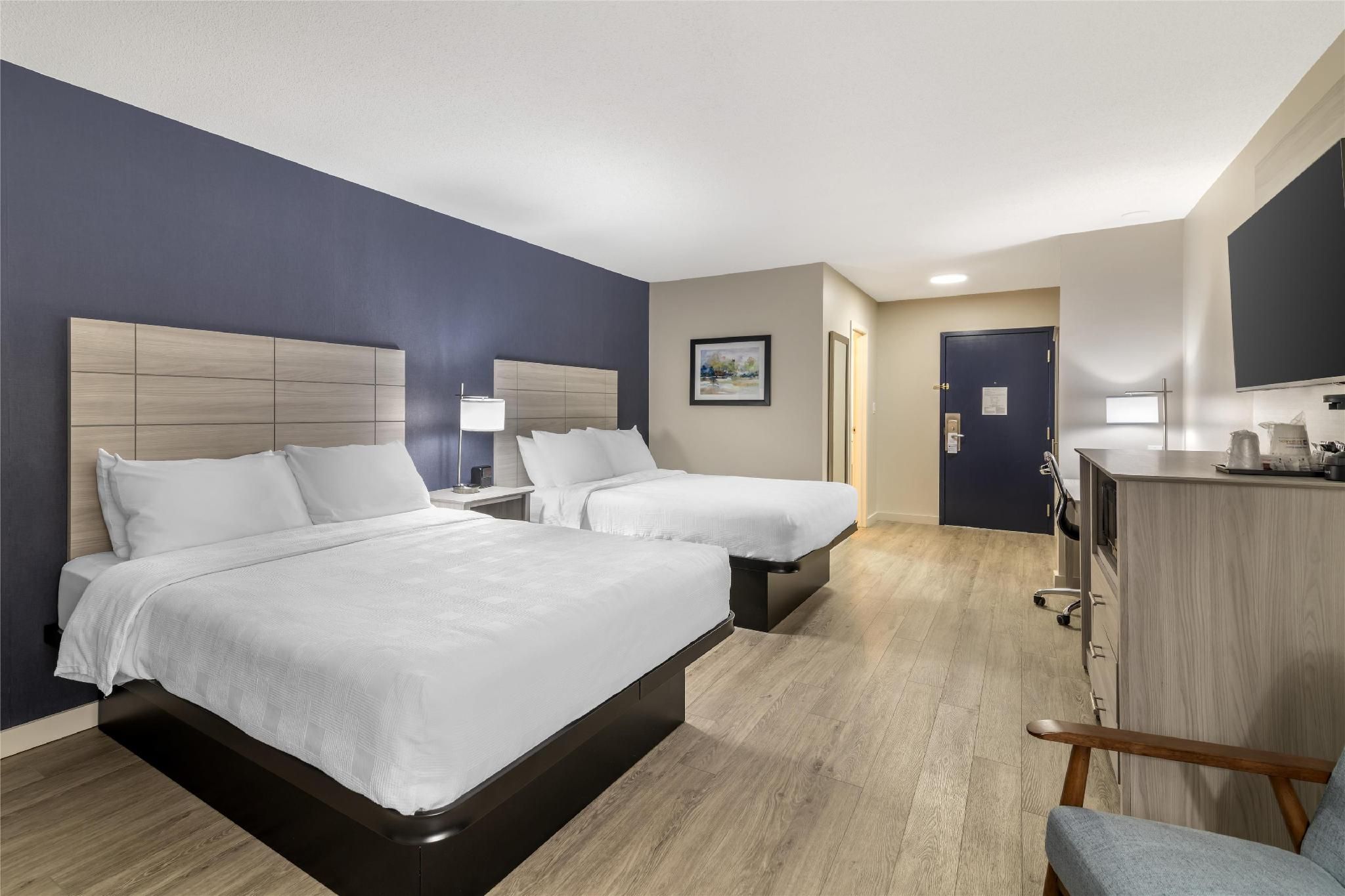 2 Queen Beds, Nonsmoking, Pet Friendly Room, Walk-in Shower