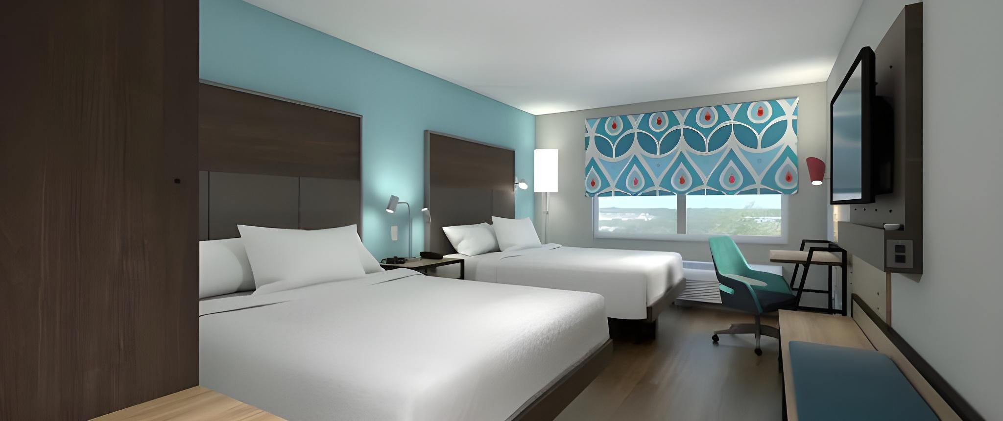 2 QUEEN BEDS W/WALK IN SHOWER