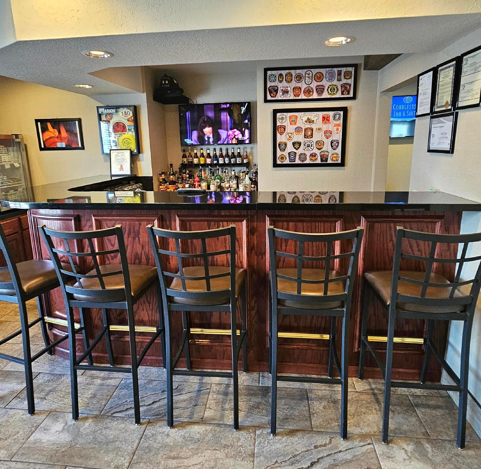 bar/lounge