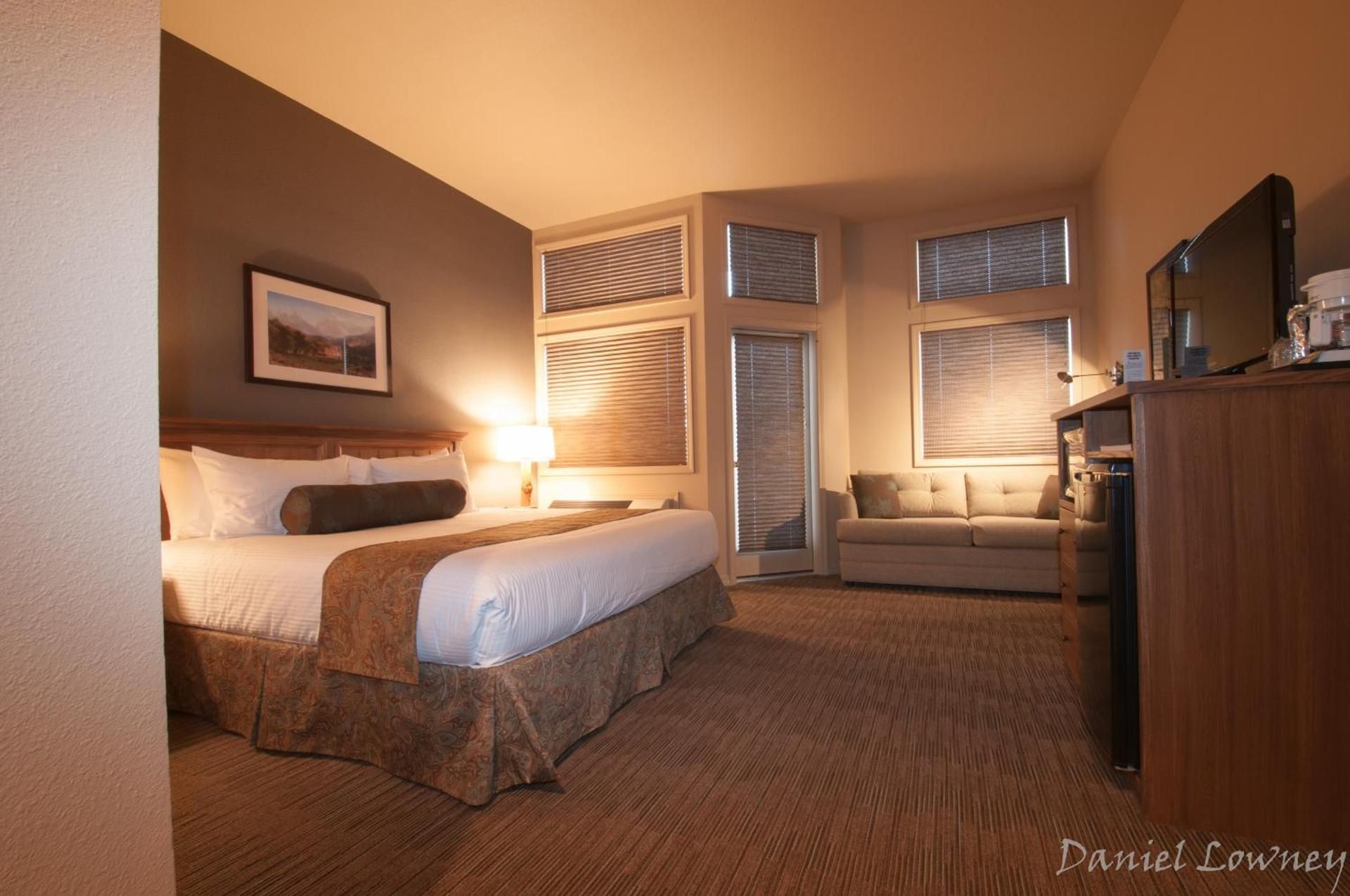 Deluxe King Room