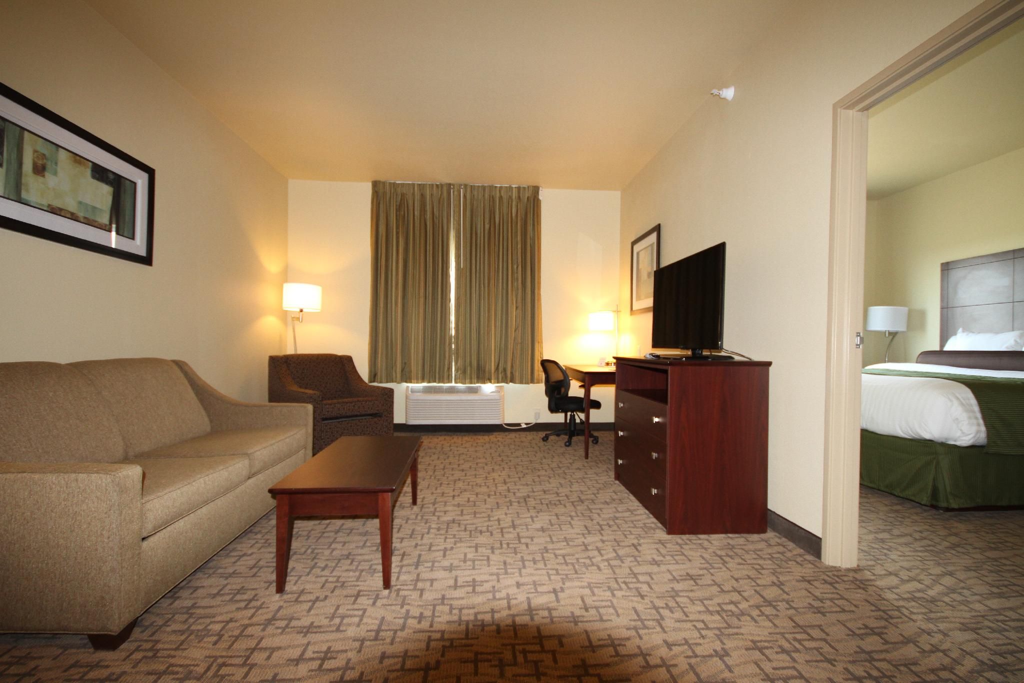 Cobblestone Hotel & Suites - Devils Lake King Extended Stay Suite Non-Smoking 3