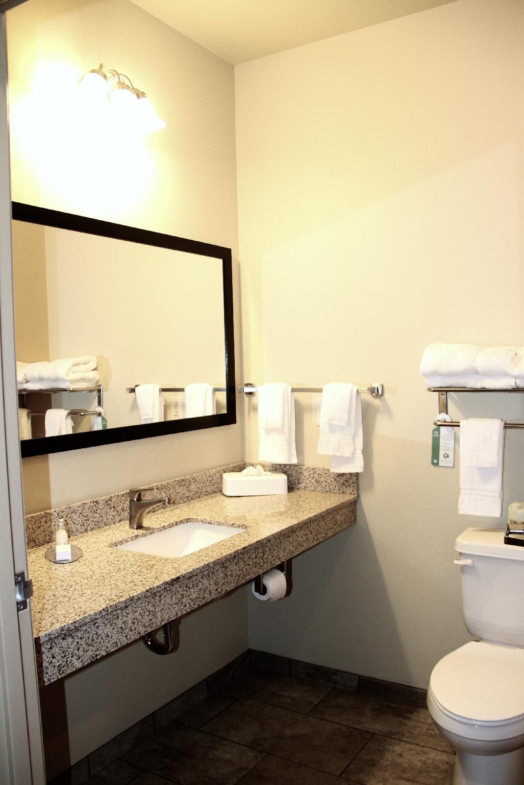 Cobblestone Hotel & Suites - Devils Lake Two Queen Studio Non-Smoking 2