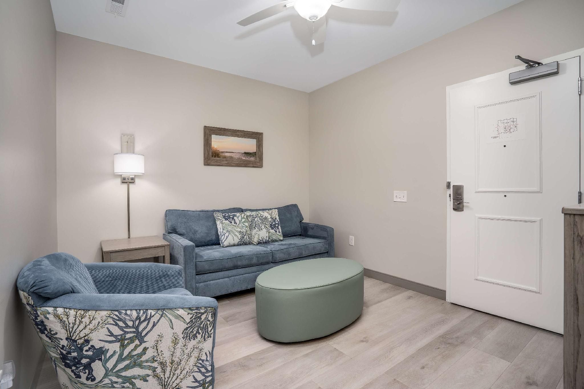 Accessible - Suite 1 King Bed, Mobility Accessible, Bathtub, Separate Bedroom, Living Room, Microwav