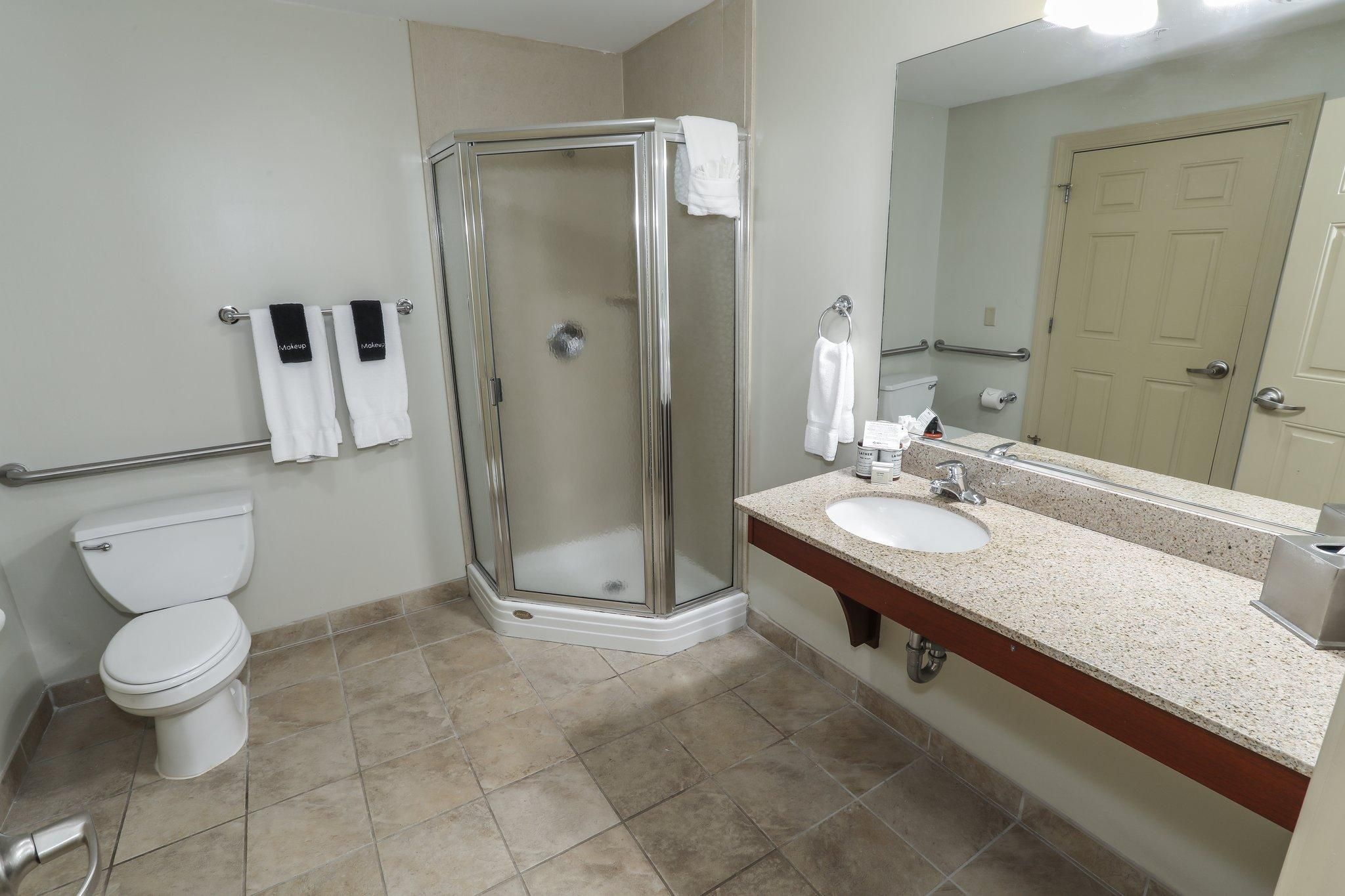 Kaatskill Mountain Club | 1 Bedroom with Jacuzzi Tub