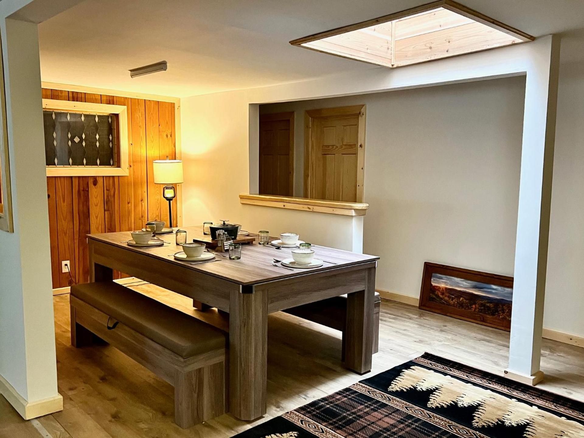Four-Bedroom Deluxe Apartment