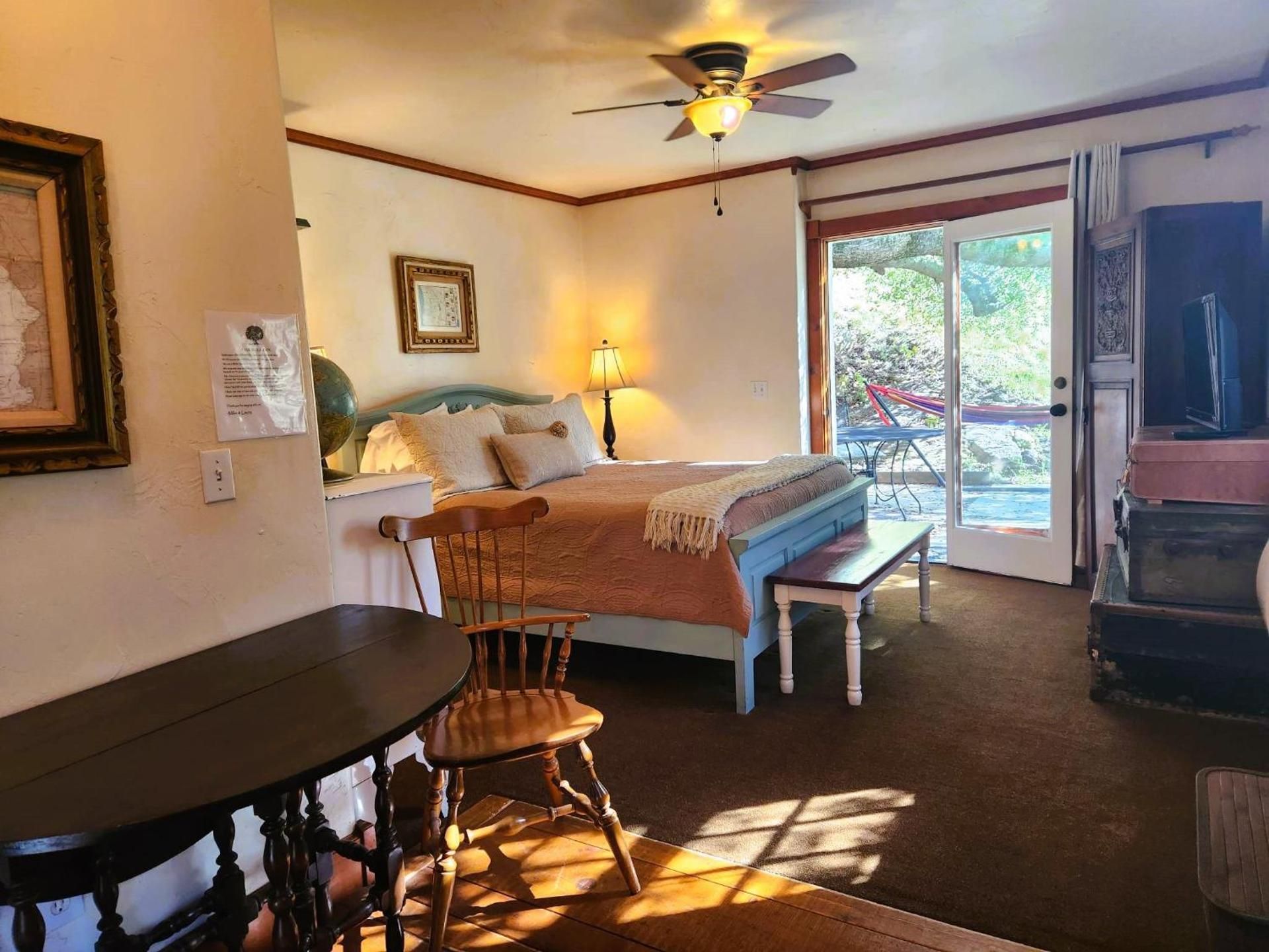 Oak Hill Inn