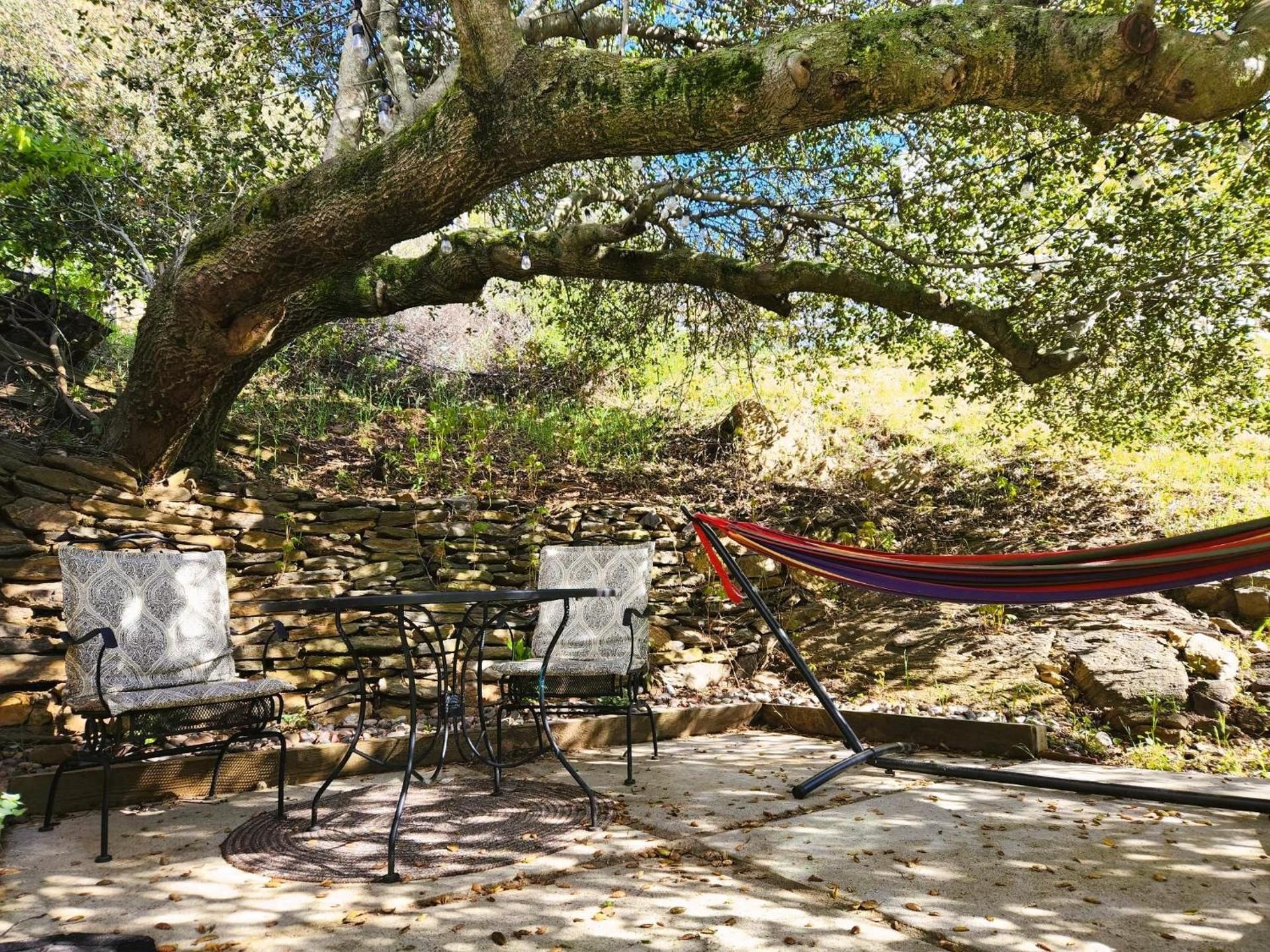 Oak Hill Inn