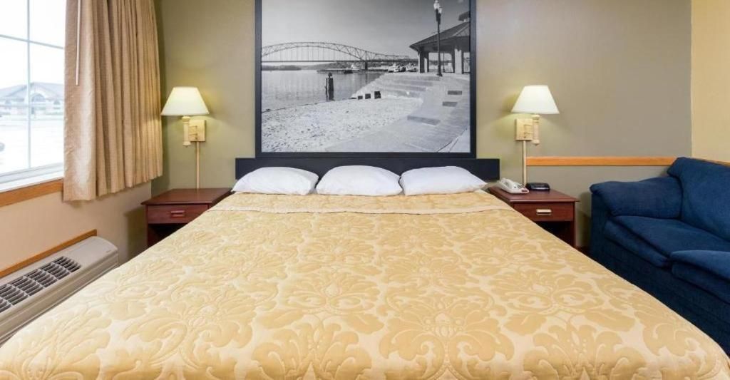 Deluxe Triple Room with Sea View