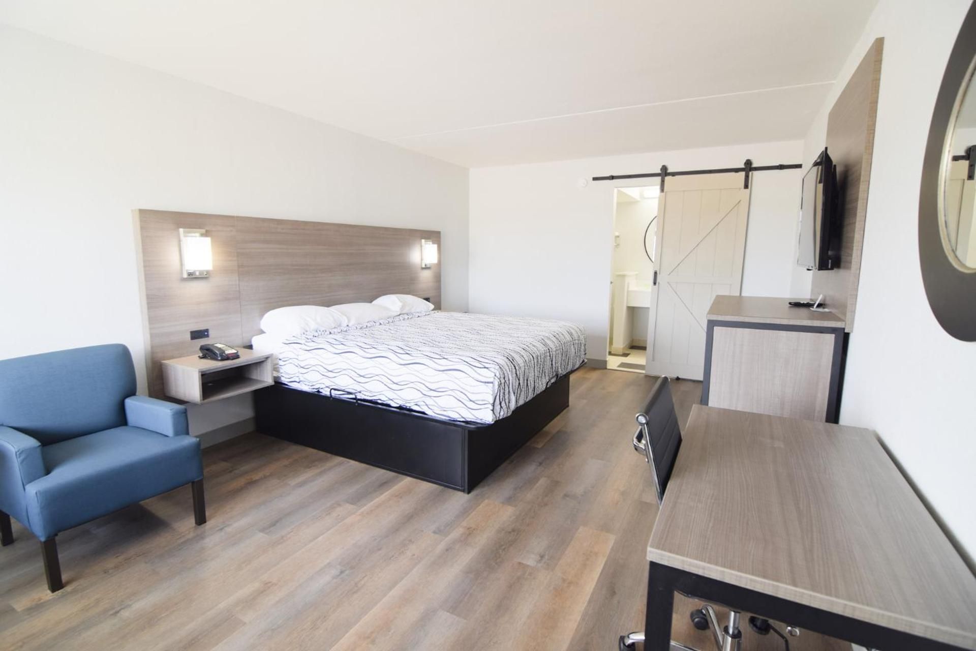 King Room - Non-Smoking