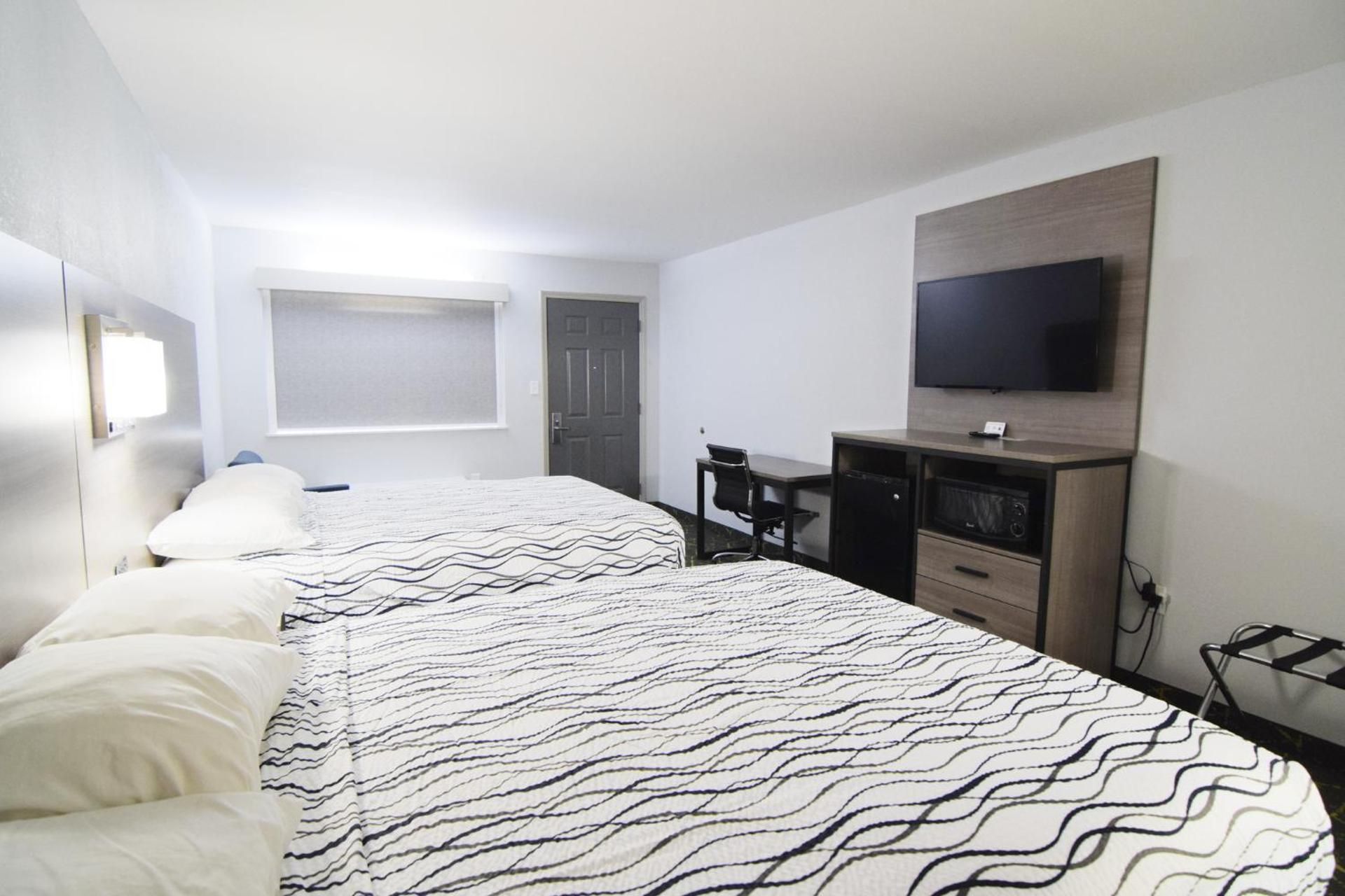 Queen Room with Two Queen Beds - Non-Smoking