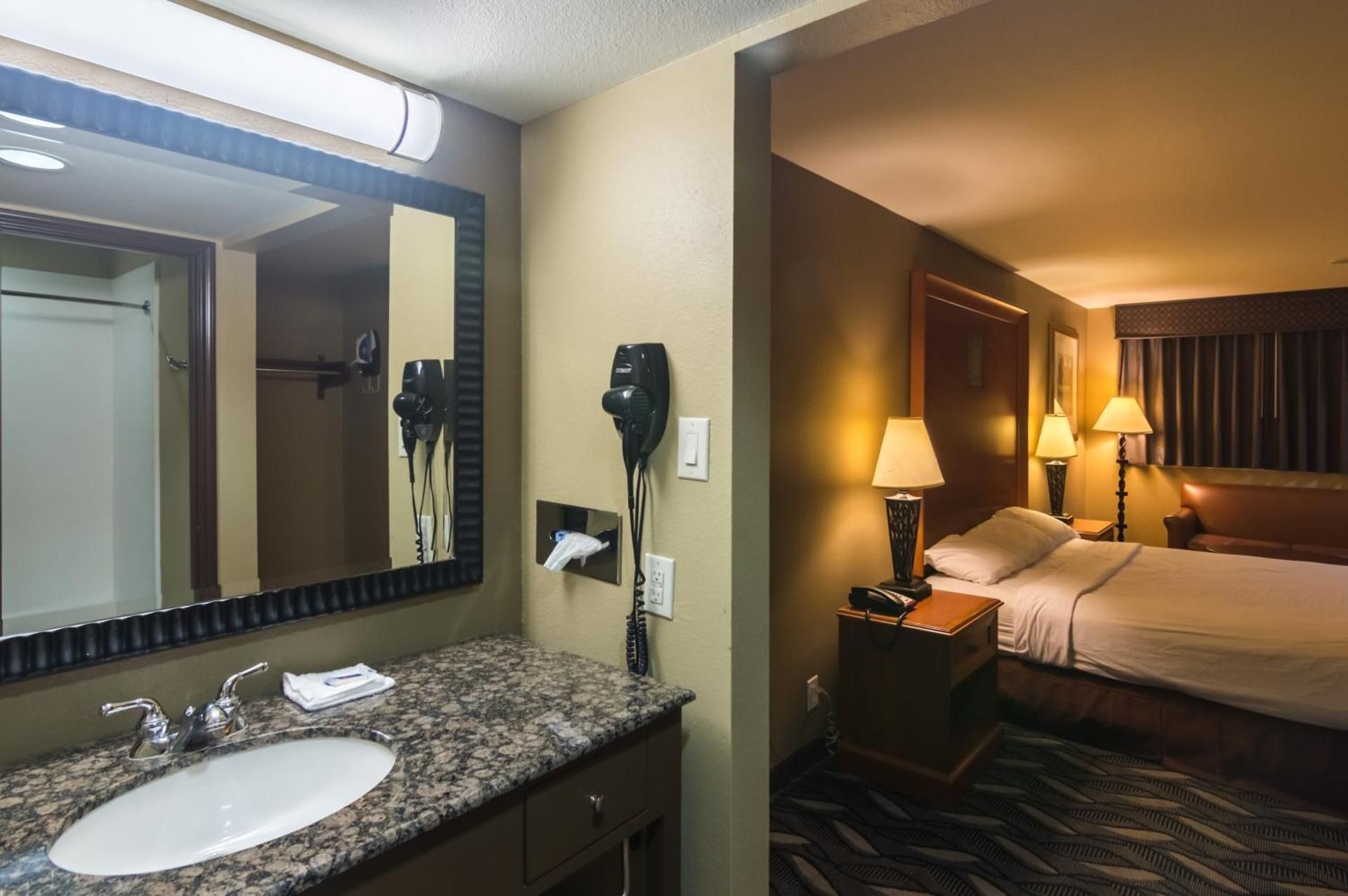 Motel 6 Snyder, TX King Room - Disability Access - Non-Smoking 2