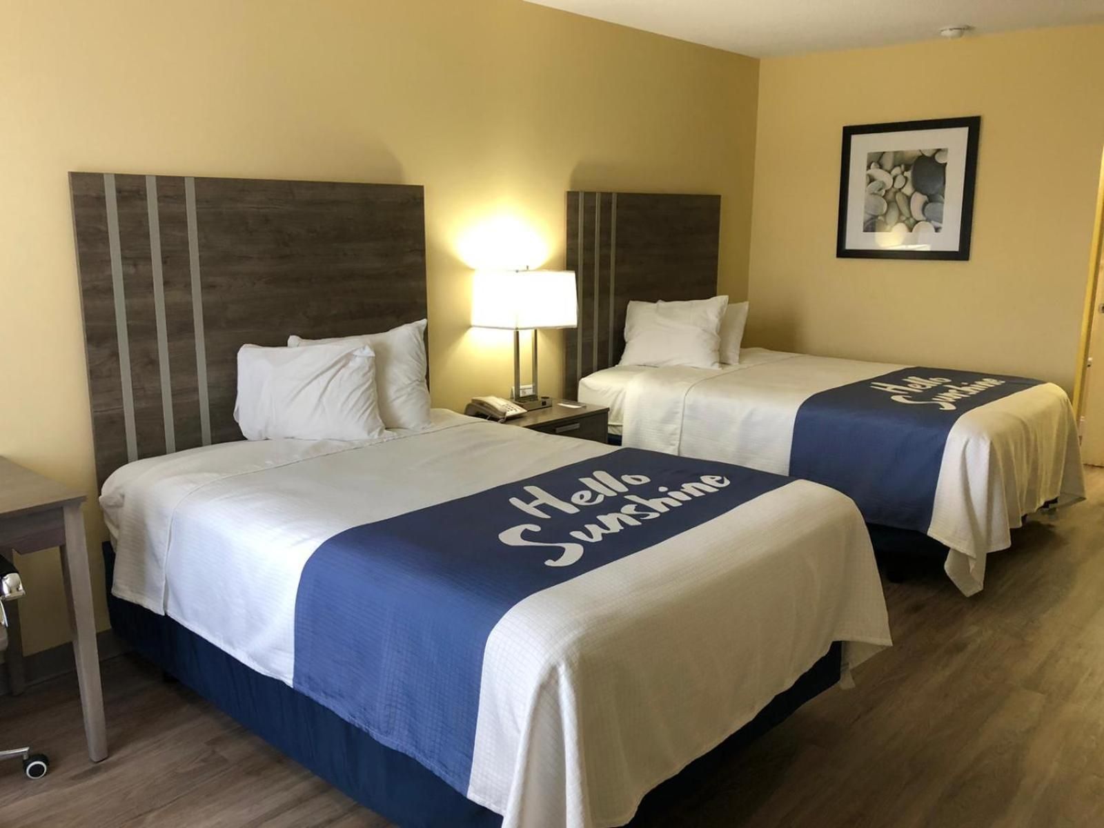 Days Inn by Wyndham Cape Carteret 2 Double Beds, Non-Smoking 2