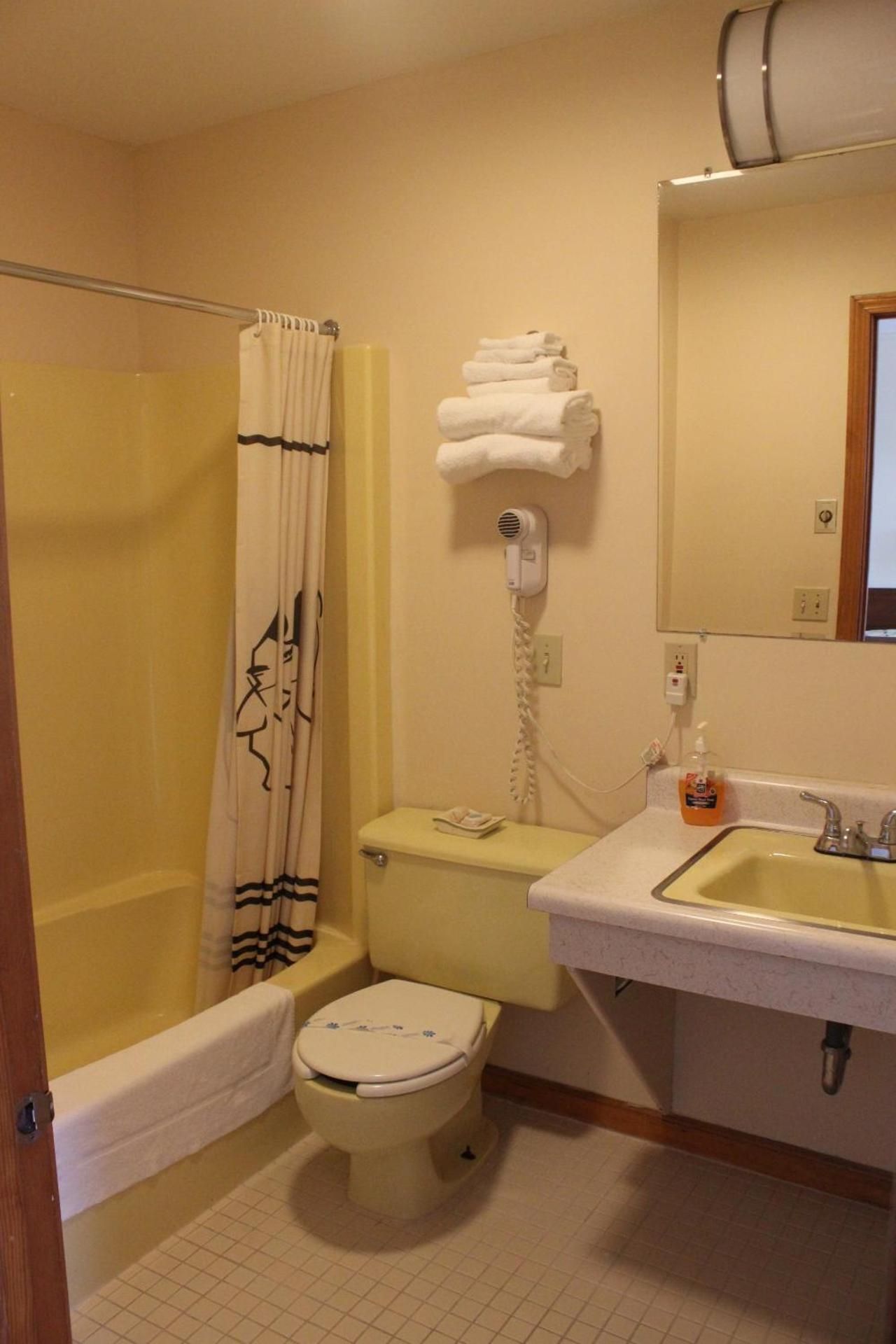 Queen Suite