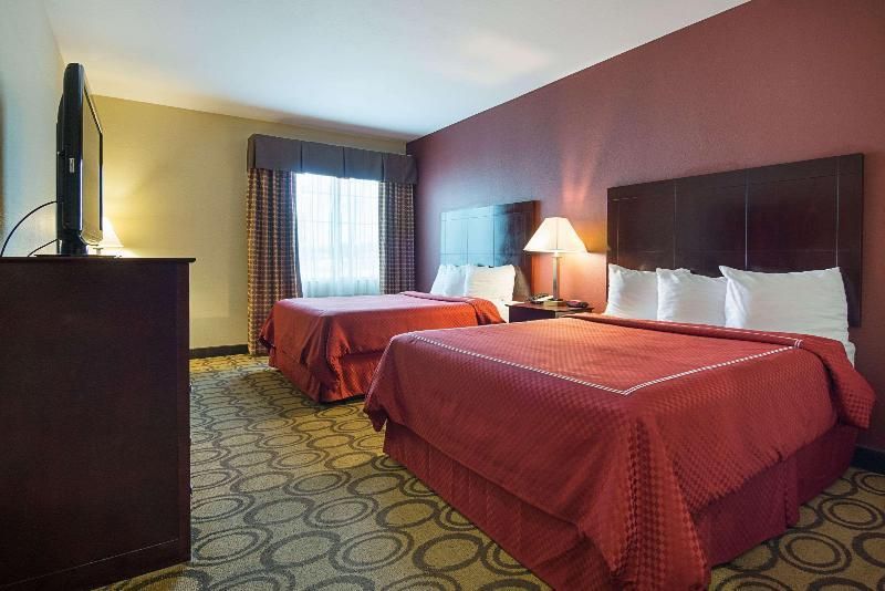 Queen Room with Two Queen Beds - Smoking