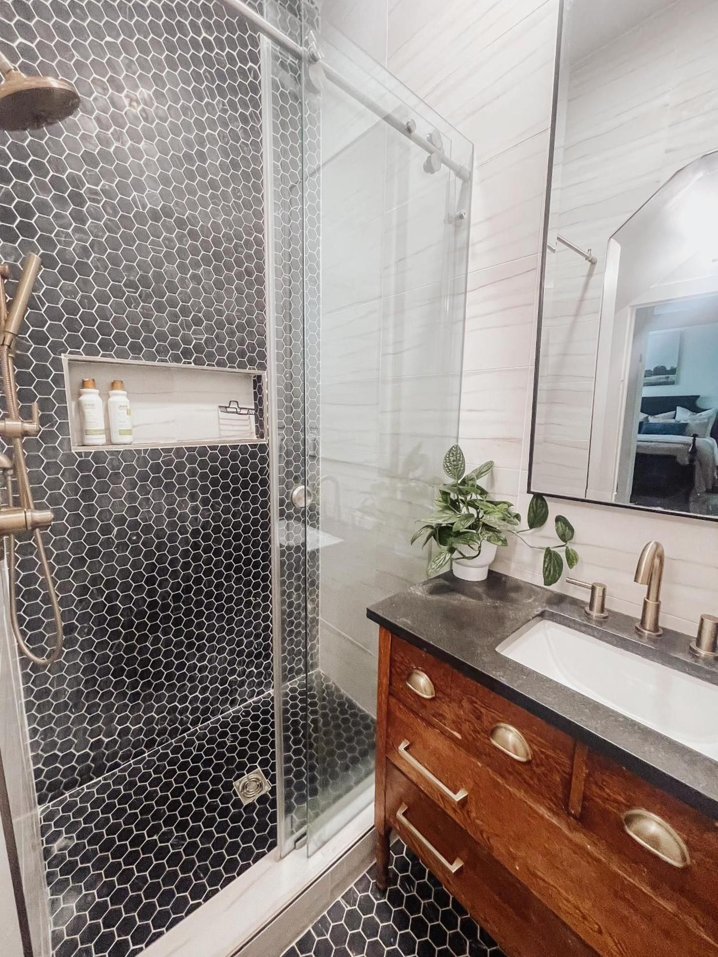 Superior King Suite