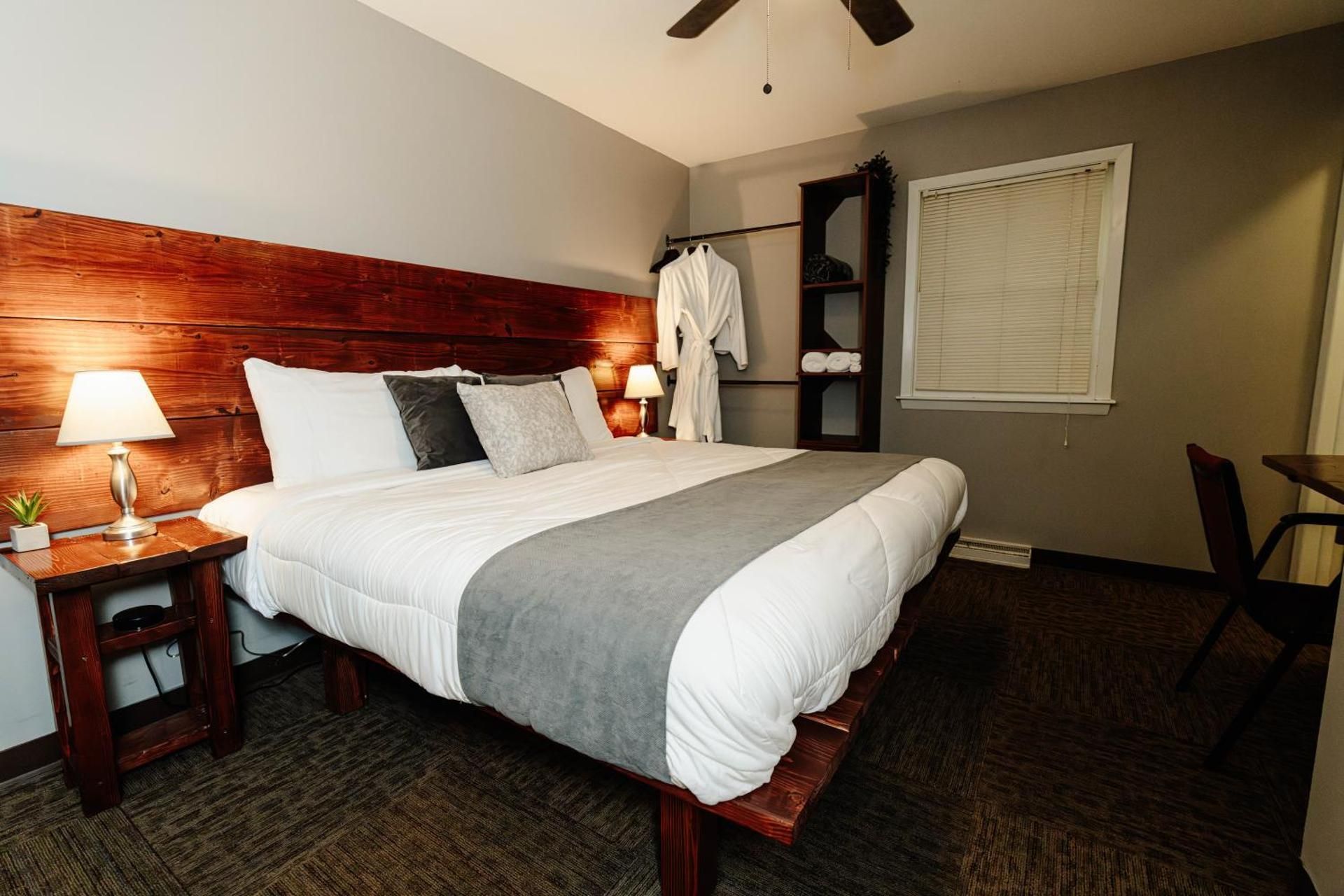 Standard King Room