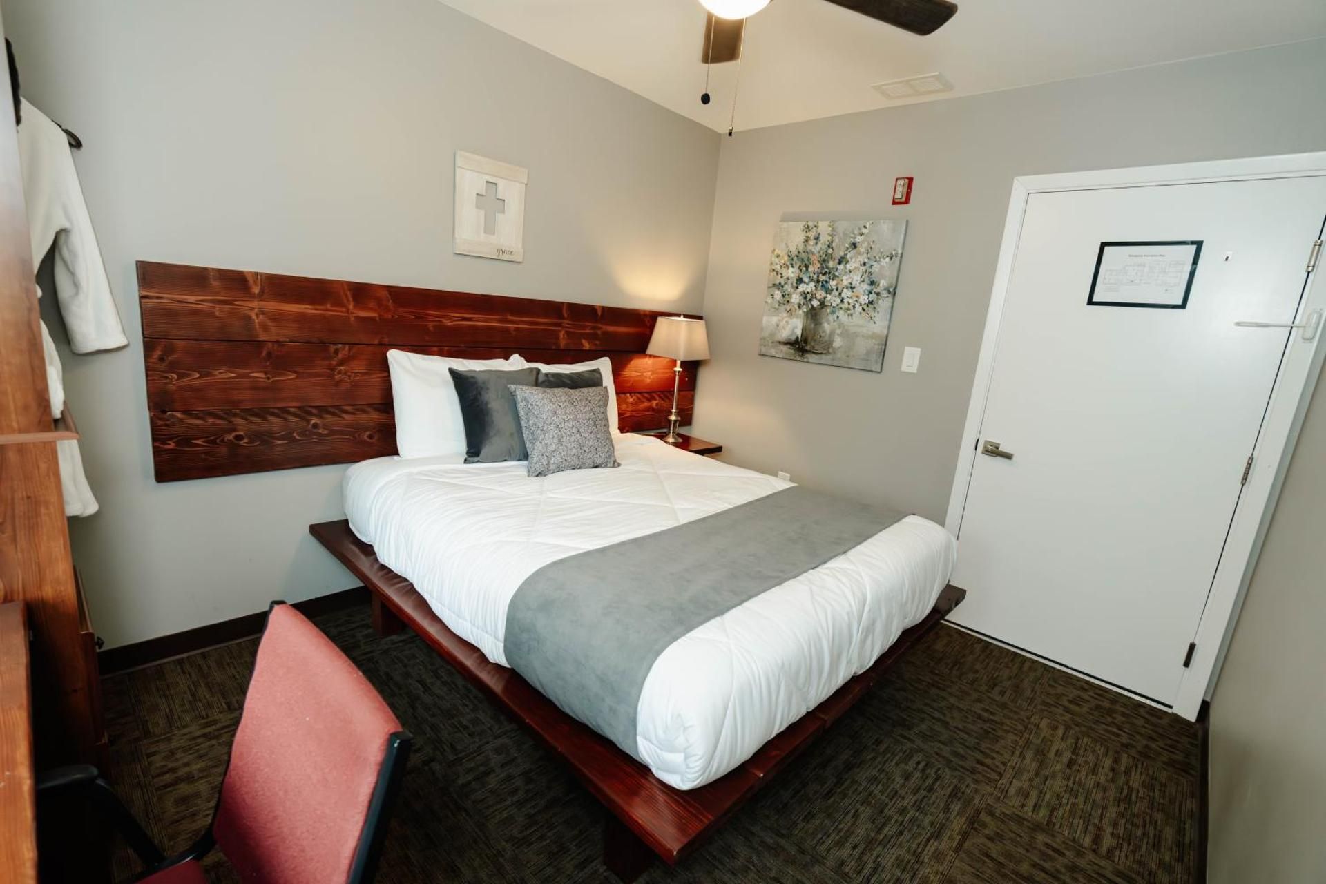 Queen Room