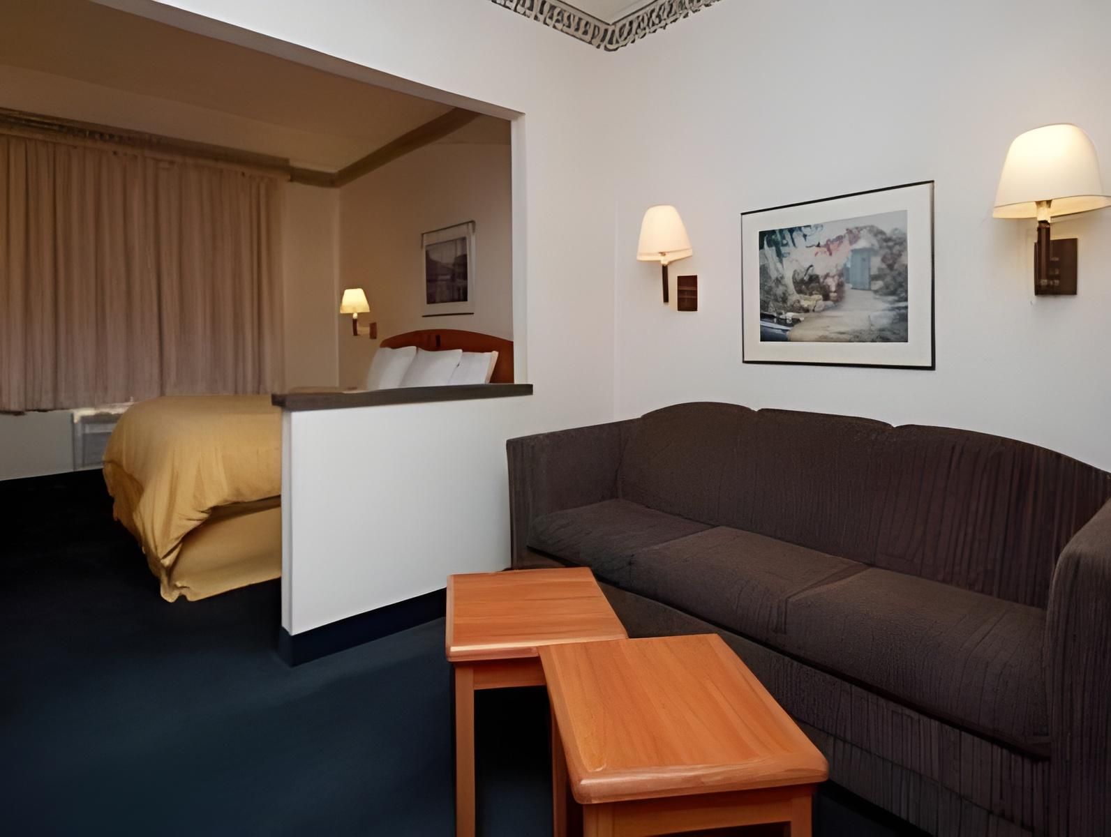 Guestroom