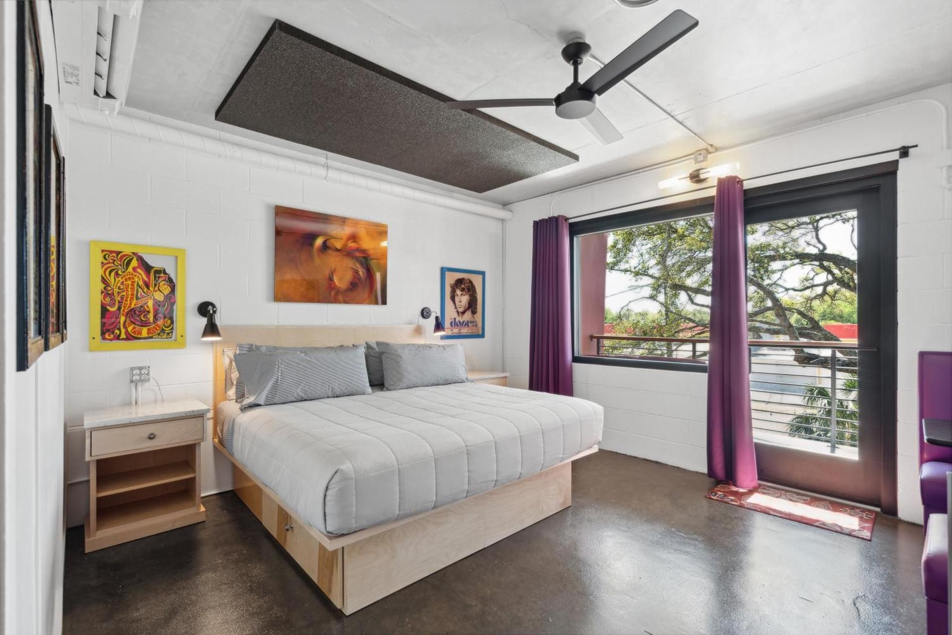 Deluxe King Suite