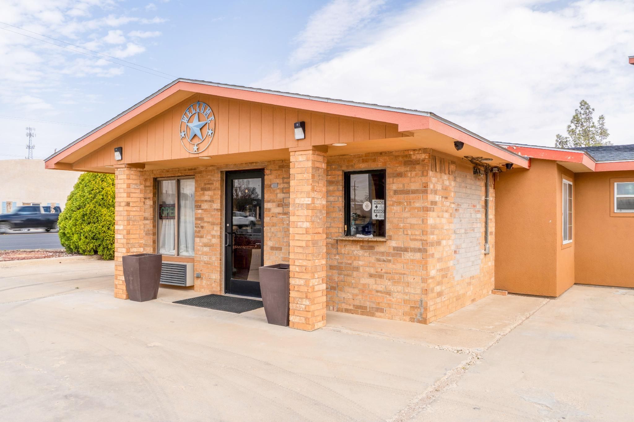 Crown Inn By OYO Denver Tx