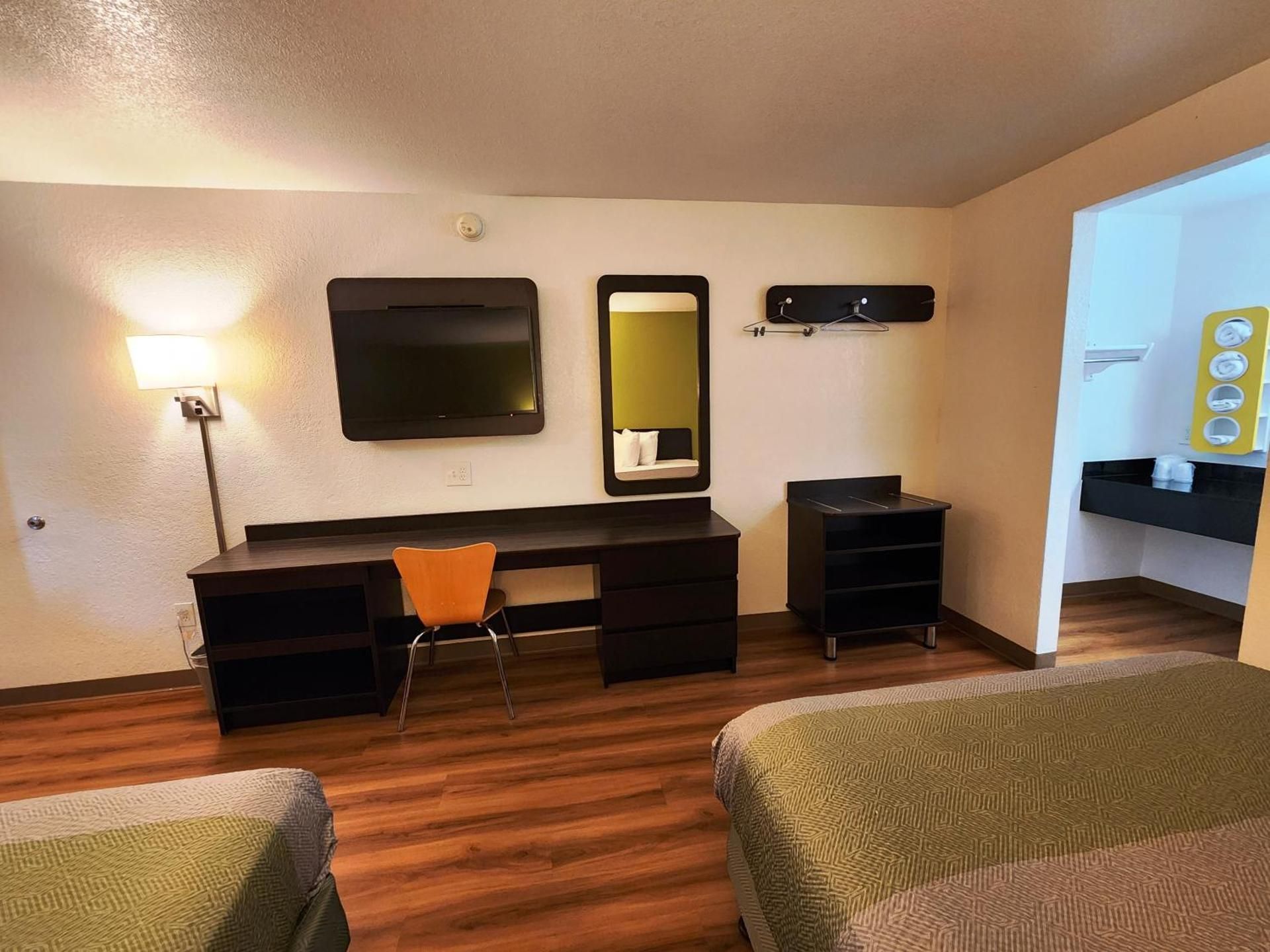 Queen Suite