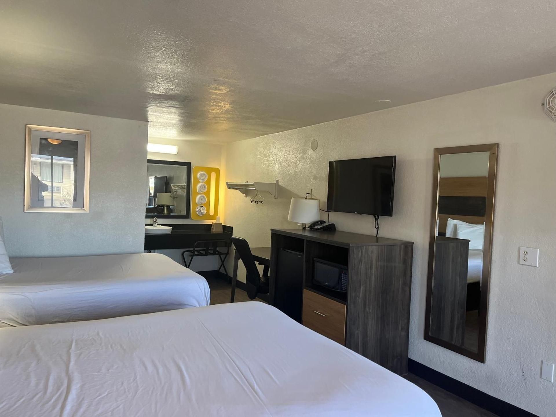 Queen Room with Two Queen Beds - Non-Smoking