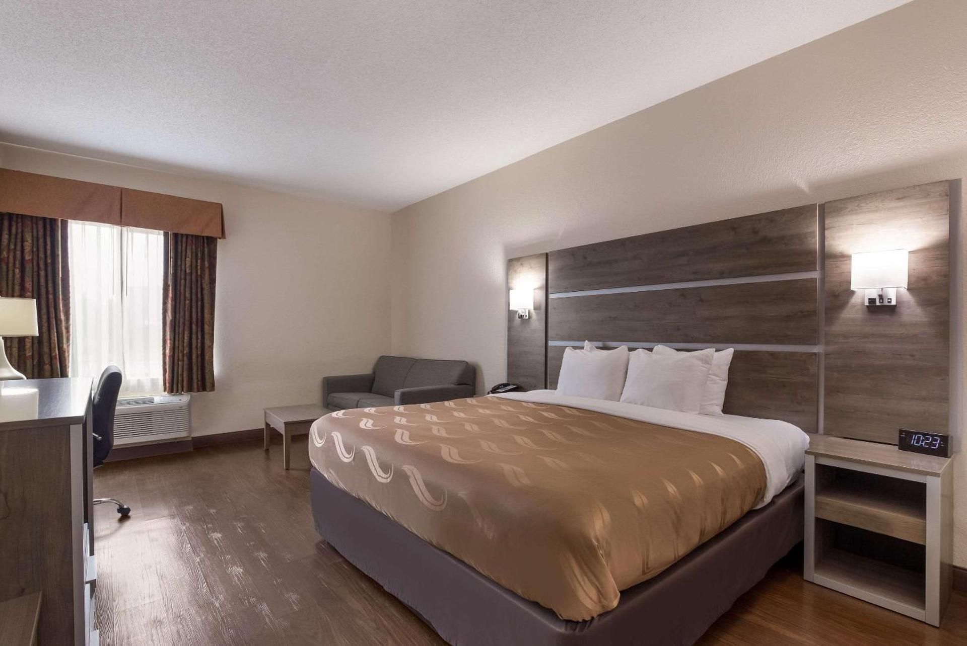 King Room - Accessible/Non-Smoking
