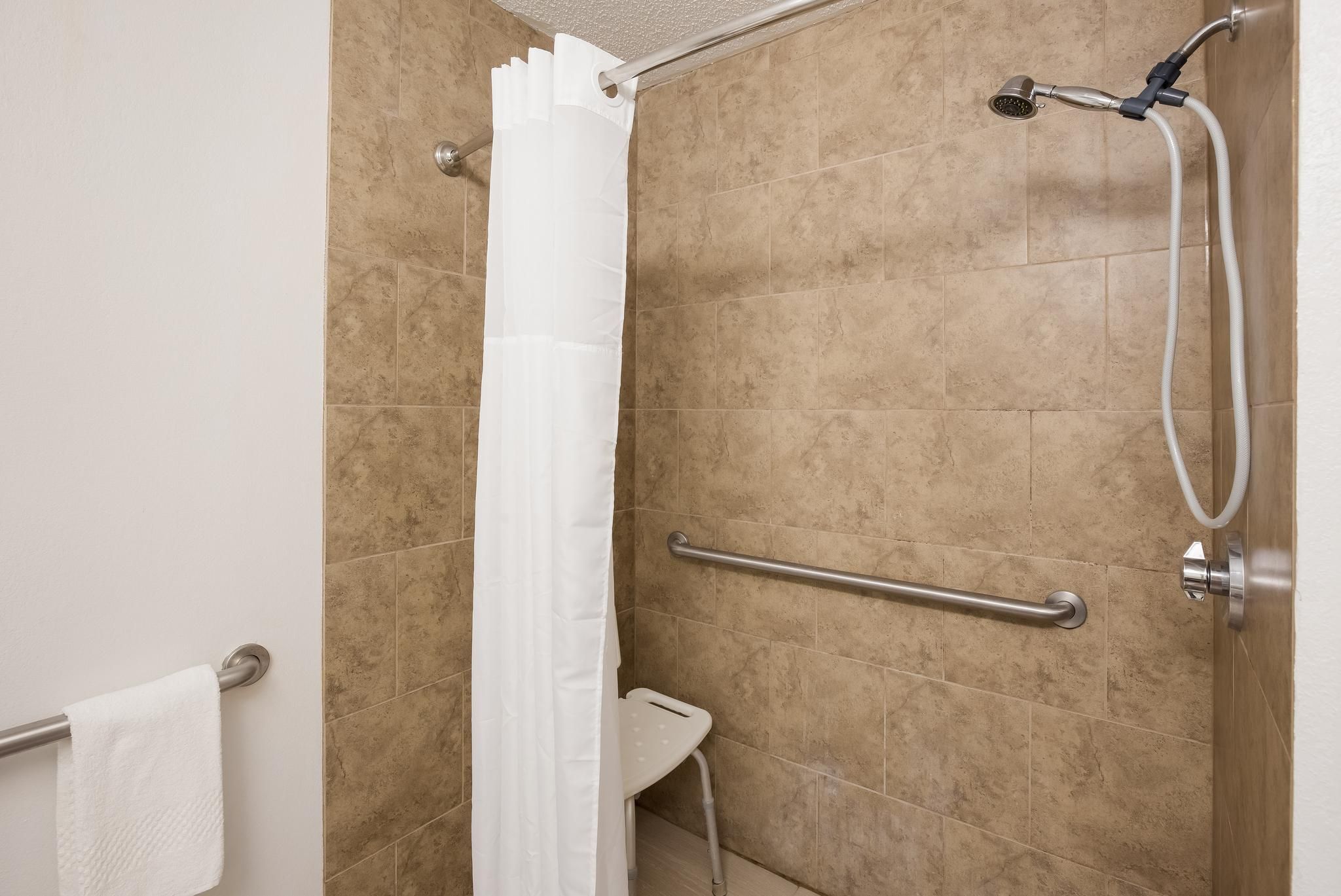 2 Queen Beds, Nonsmoking, Accessible