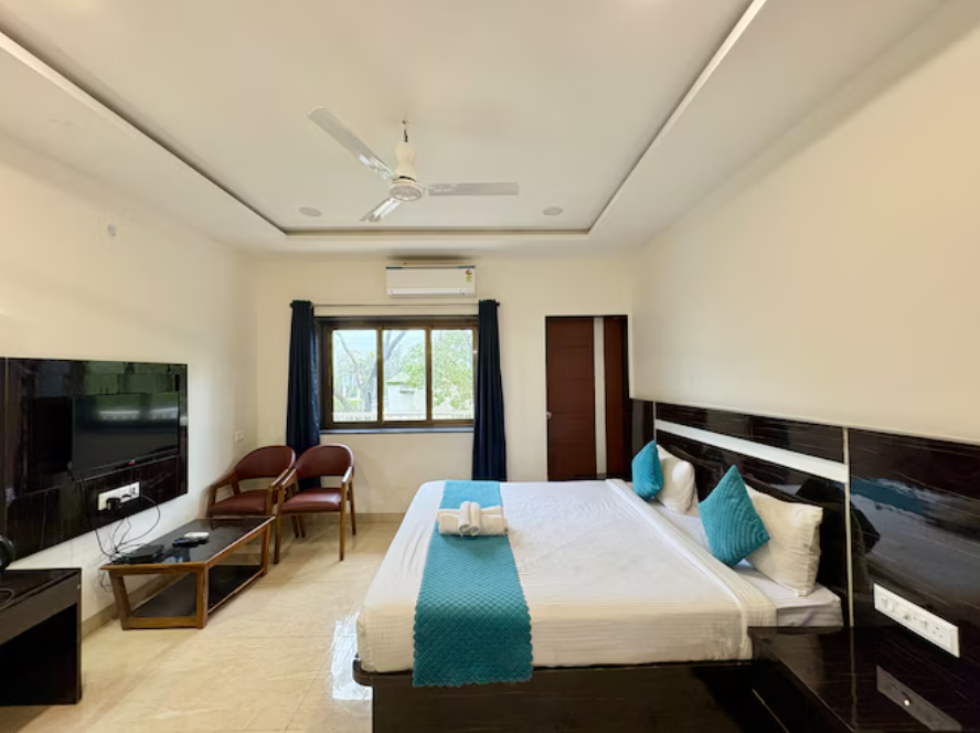 Deluxe Room with Balcony