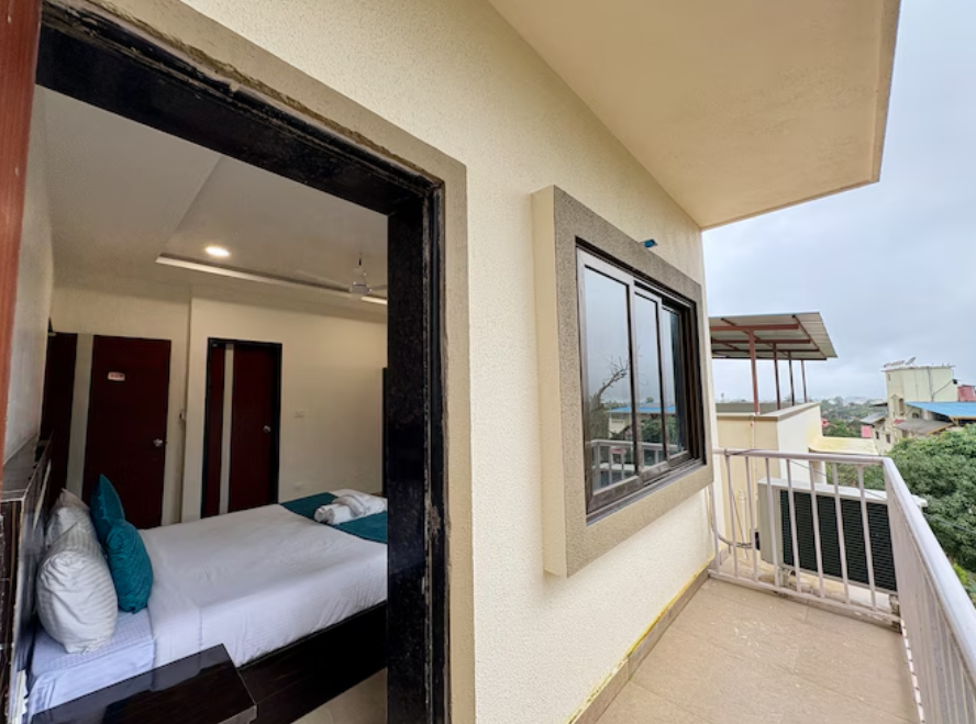Deluxe Room with Balcony