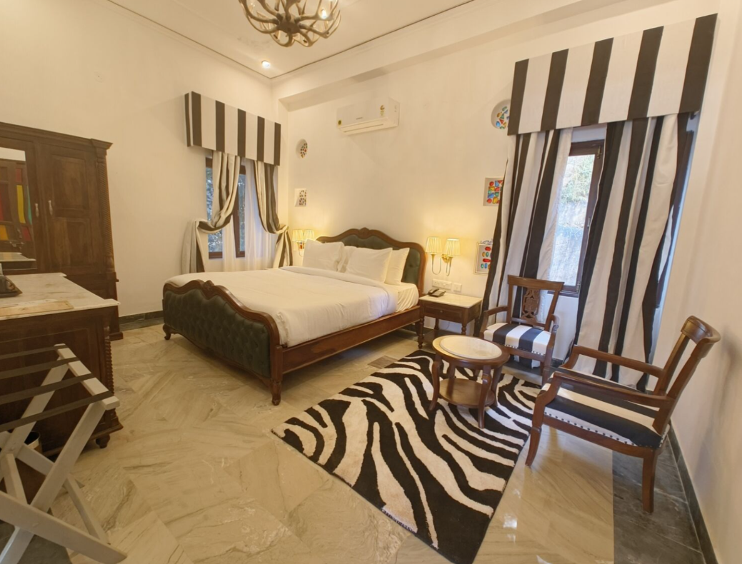 Kamal Mahal with Balcony