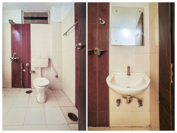 Hotel Om Residency Standard Room 4