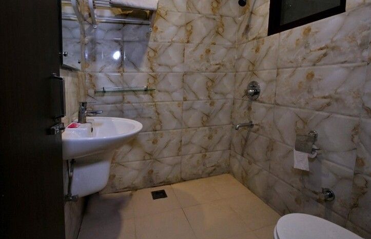 DELUXE ROOM WITH SOFA BED