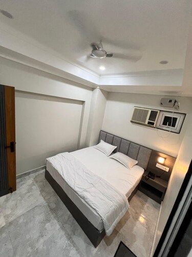 Deluxe Room with Air Conditioning