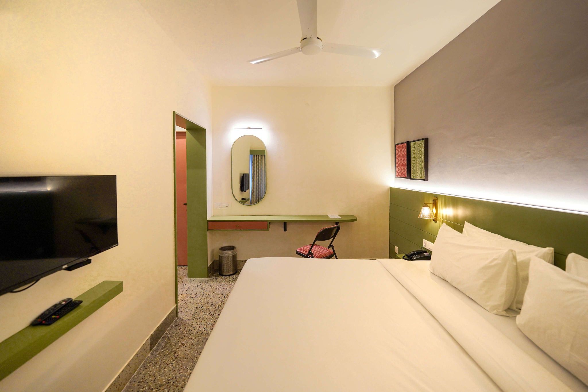 Sreenivas Lodge by Copperfolia Superior King 6