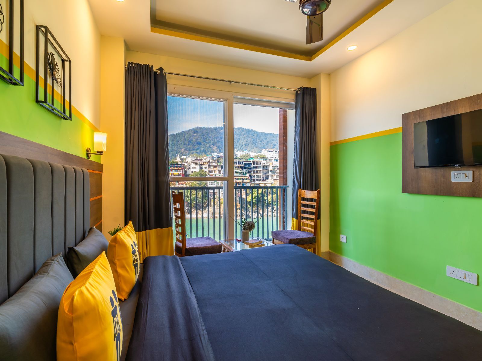 Deluxe Double Room with Balcony and River View