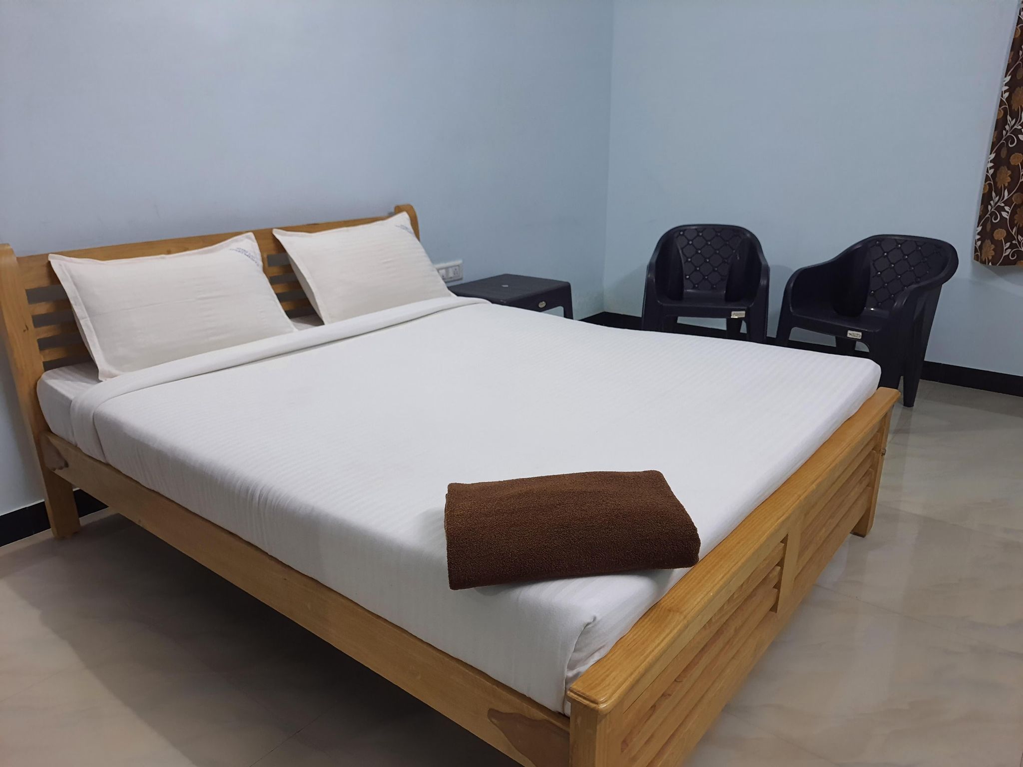 Shri Sai apartment Standard room 2