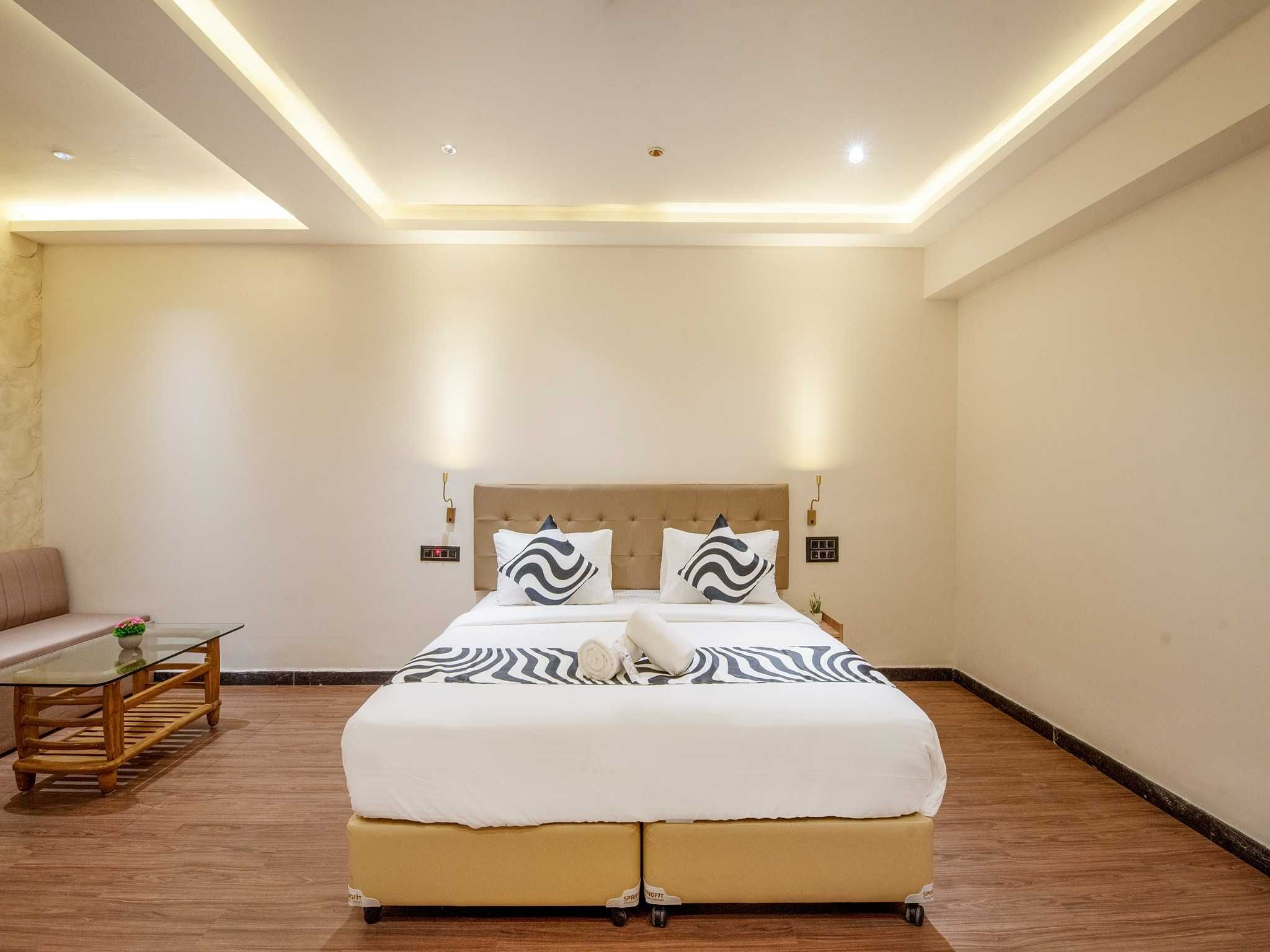 Junior Suite with King Bed