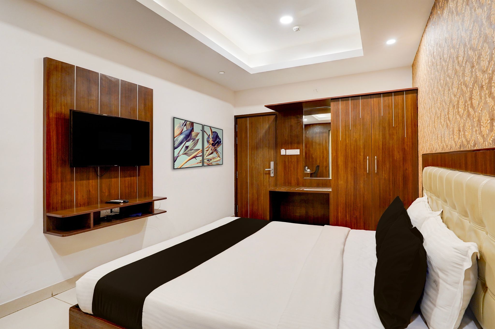 Super Townhouse Oak Science Gallery Bengaluru Formerly Blue Ocean Residency Classic 4